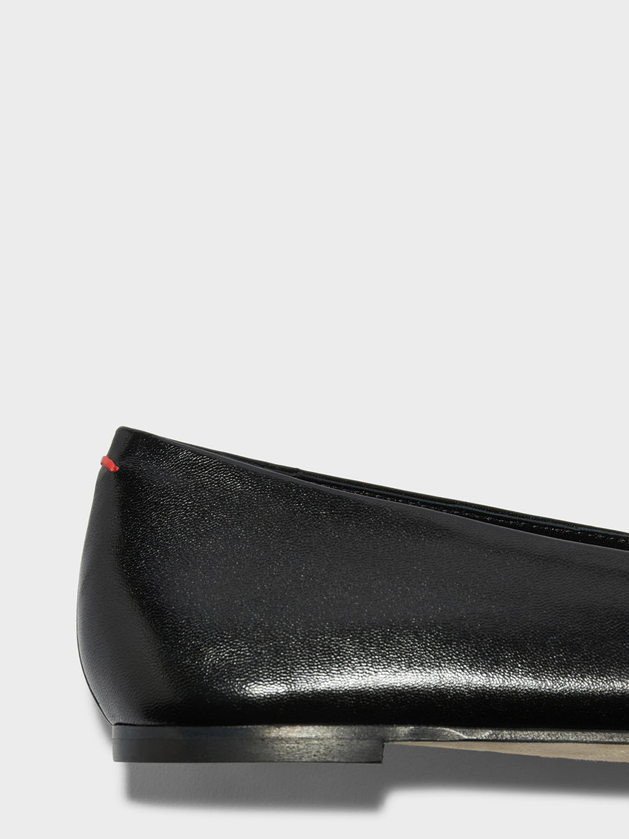 Aeyde | Alfie Leather Flats for Women | Black Nappa | Square Toe | Flat Heel | Heel Details [x=50,y=85]