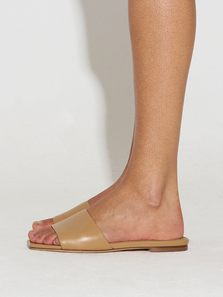 Aeyde | Anna Leather Flat Sandals for Women | Hazelnut Nappa | Square Toe | Flat Heel | How to Style
