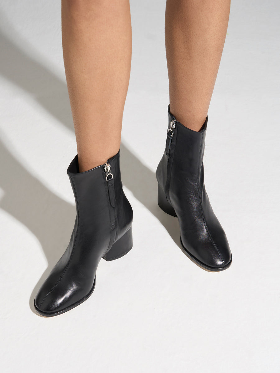 Aeyde | Ayla Leather Ankle Boots for Women | Black Nappa | Round Toe | Mid Heel | On Feet