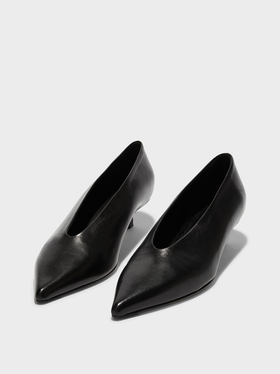Aeyde | Clara Leather Pumps for Women | Black Nappa | Pointed Toe | Low Heel | On Feet [x=50,y=85]