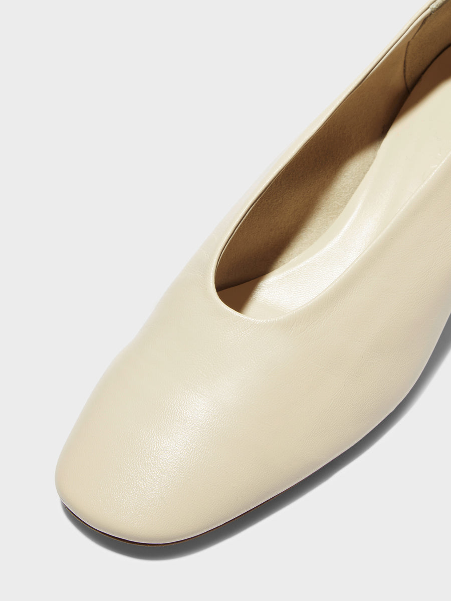 Aeyde | Delia Leather Flats for Women | Creamy Nappa | Round Toe | Low Heel | Heel Details