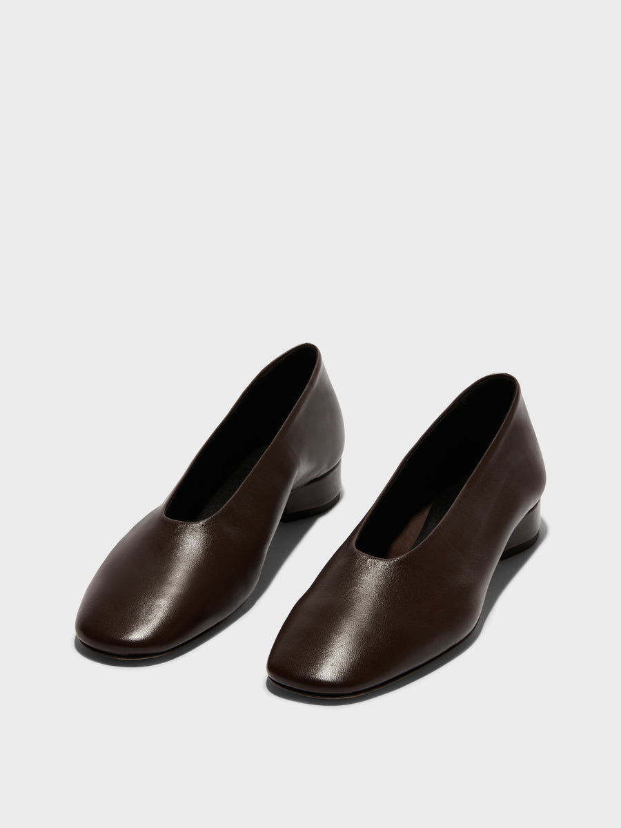 Aeyde | Delia Leather Flats for Women | Moka Nappa | Round Toe | Low Heel | On Feet