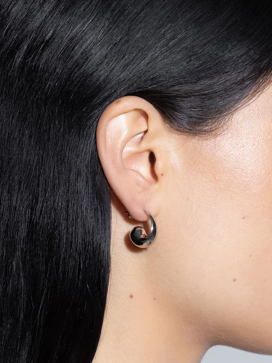 Aeyde | Gus Palladium-Plated Earrings for Women | Luxury Materials | Handmade in Italy | On Model [x=50,y=50]