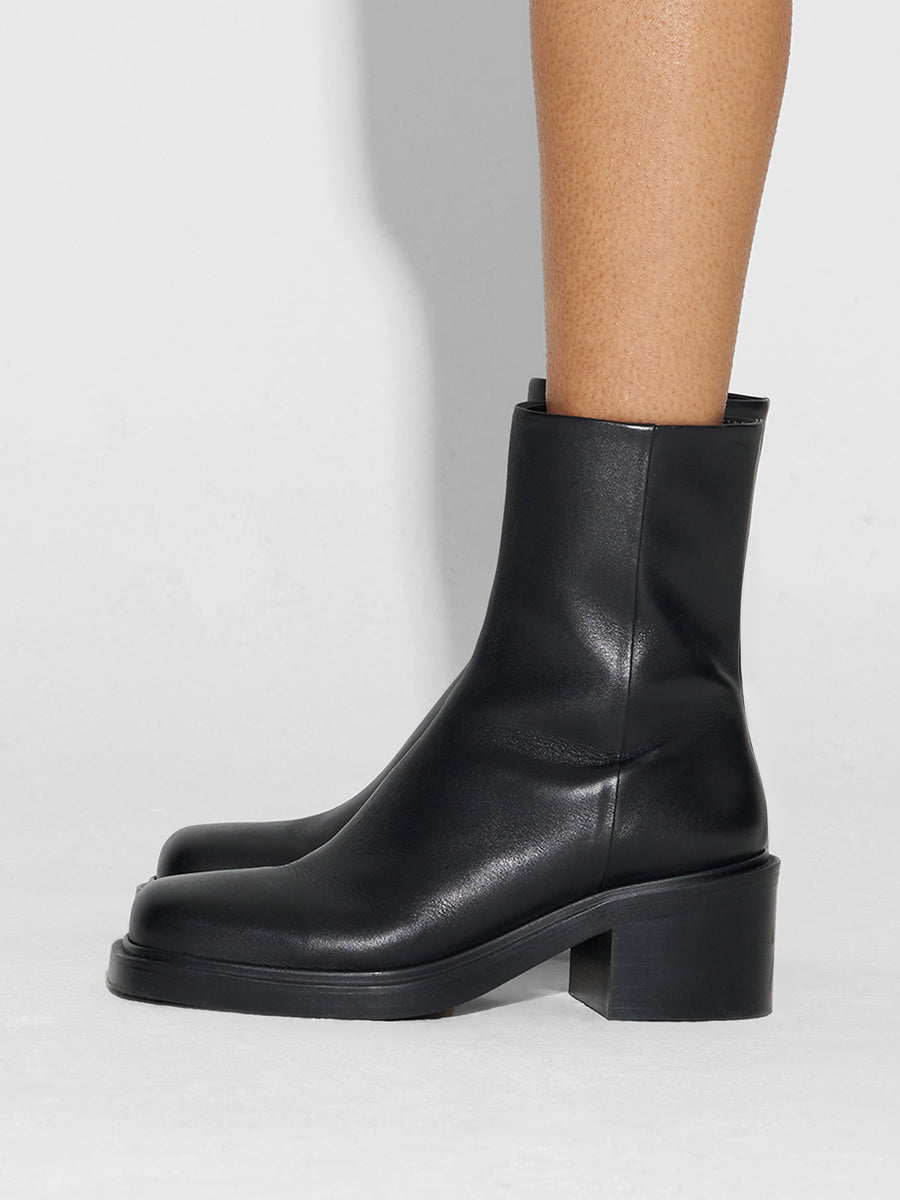 Aeyde | Teddy Leather Ankle Boots for Women | Black Calf | Square Toe | Mid Heel | How to Style