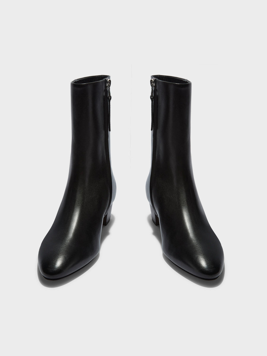 Aeyde | Yasmin Leather Ankle Boots for Women | Black Calf | Round Toe | Low Heel | Front View