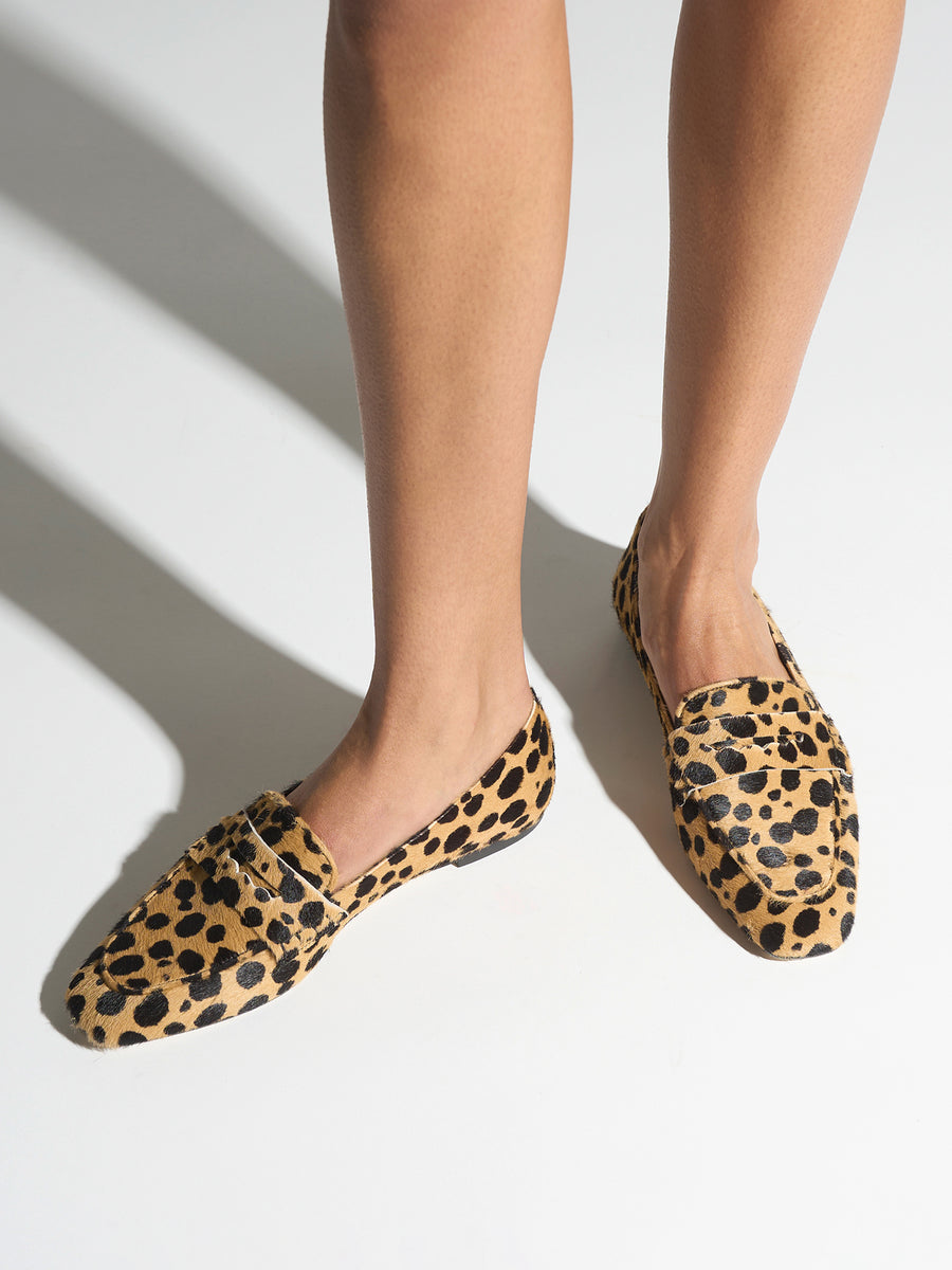 Aeyde | Alfie Leather Flats for Women | Beige/Black Ponyhair | Square Toe | Flat Heel | On Feet