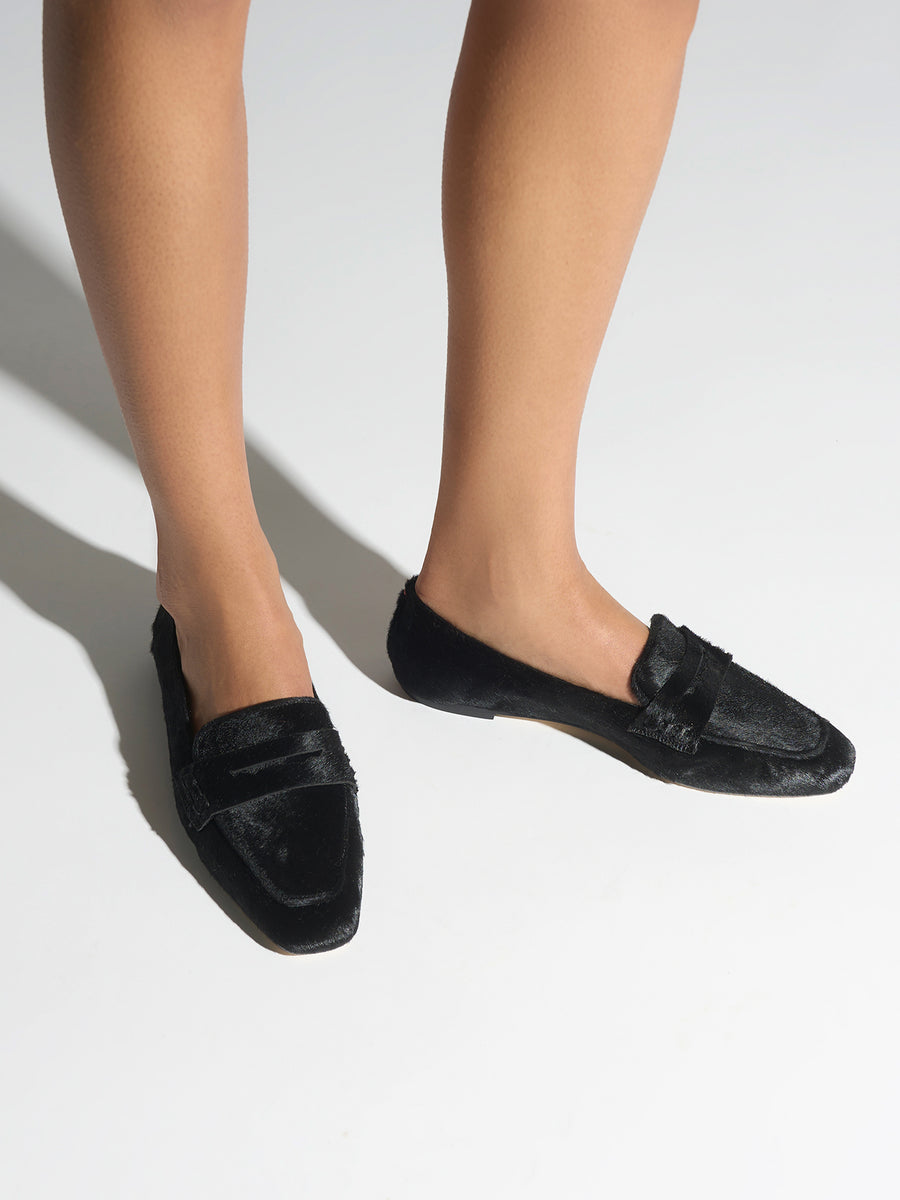 Aeyde | Alfie Leather Flats for Women | Black Ponyhair | Square Toe | Flat Heel | On Feet